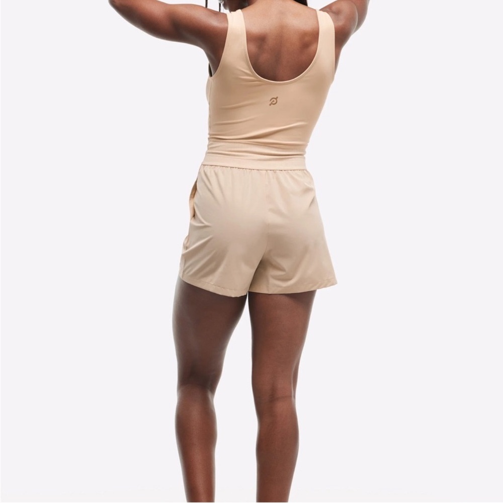 NWT Travis Mathew x Peloton Dawn Glow Tech Woven Romper Medium - Picture 5 of 7